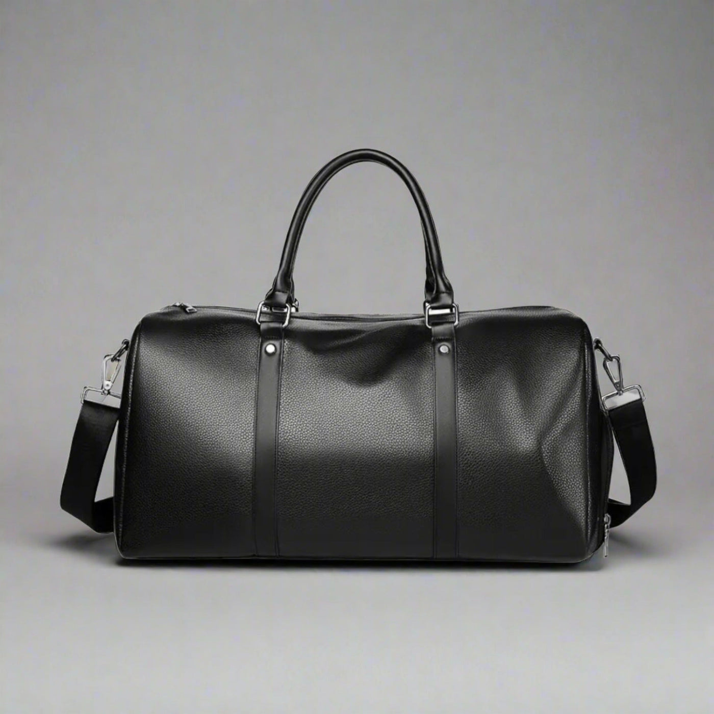 Voyager Canvas Travel Bag – Durable, Spacious, and Elegant