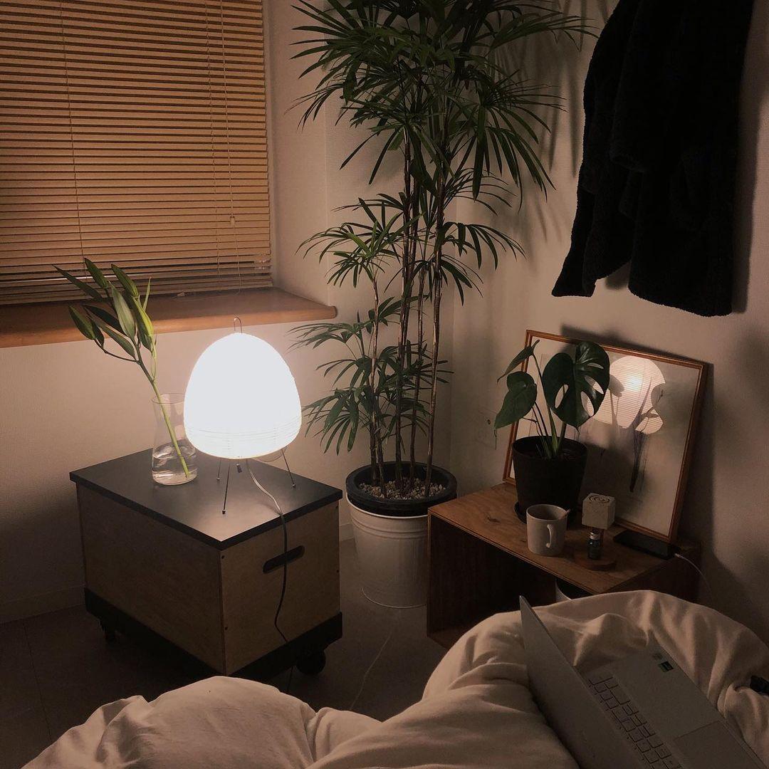 Akari Table Lamp – Japan-Inspired Design with Mulberry Paper and Metal