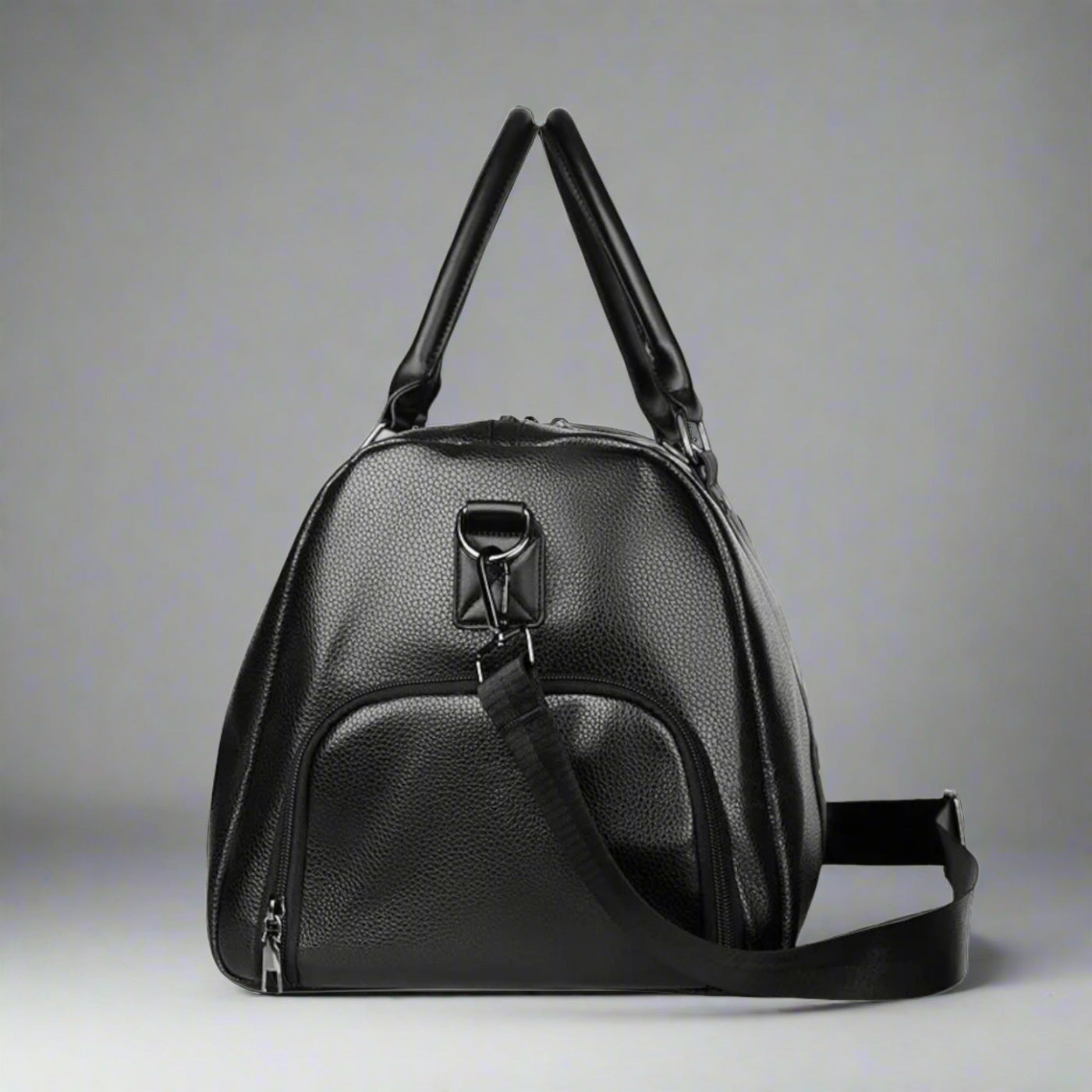 Voyager Canvas Travel Bag – Durable, Spacious, and Elegant