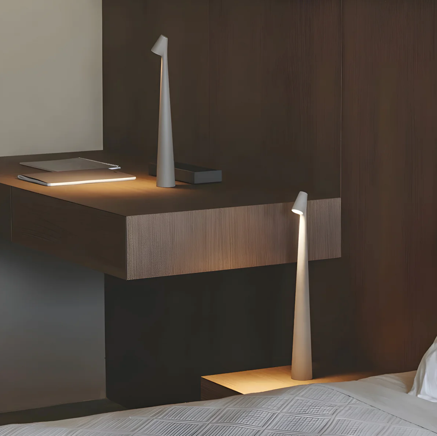 Nordlicht LED Desk Lamp – 3 Intensities, Wireless Scandinavian Design