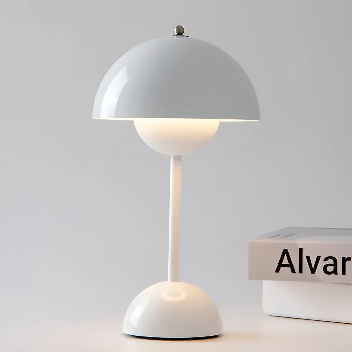 Lumièra LED Table Lamp – Touch Design, Adjustable Brightness